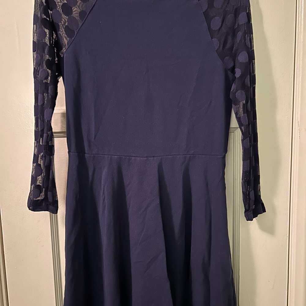 Express.small size.Good condition. - Picture 2 of 3